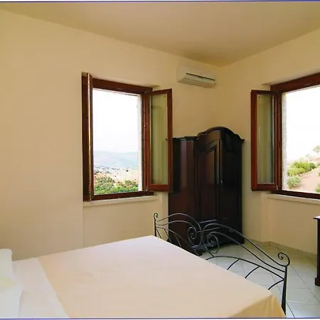 La Valle Dei Mandorli *