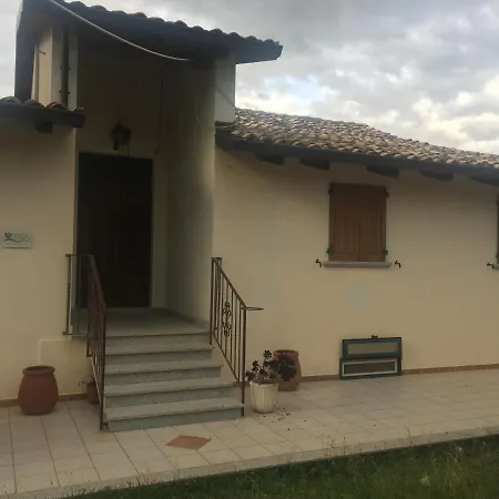 Alloggio per agriturismo La Valle Dei Mandorli *