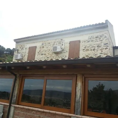 Alloggio per agriturismo La Valle Dei Mandorli